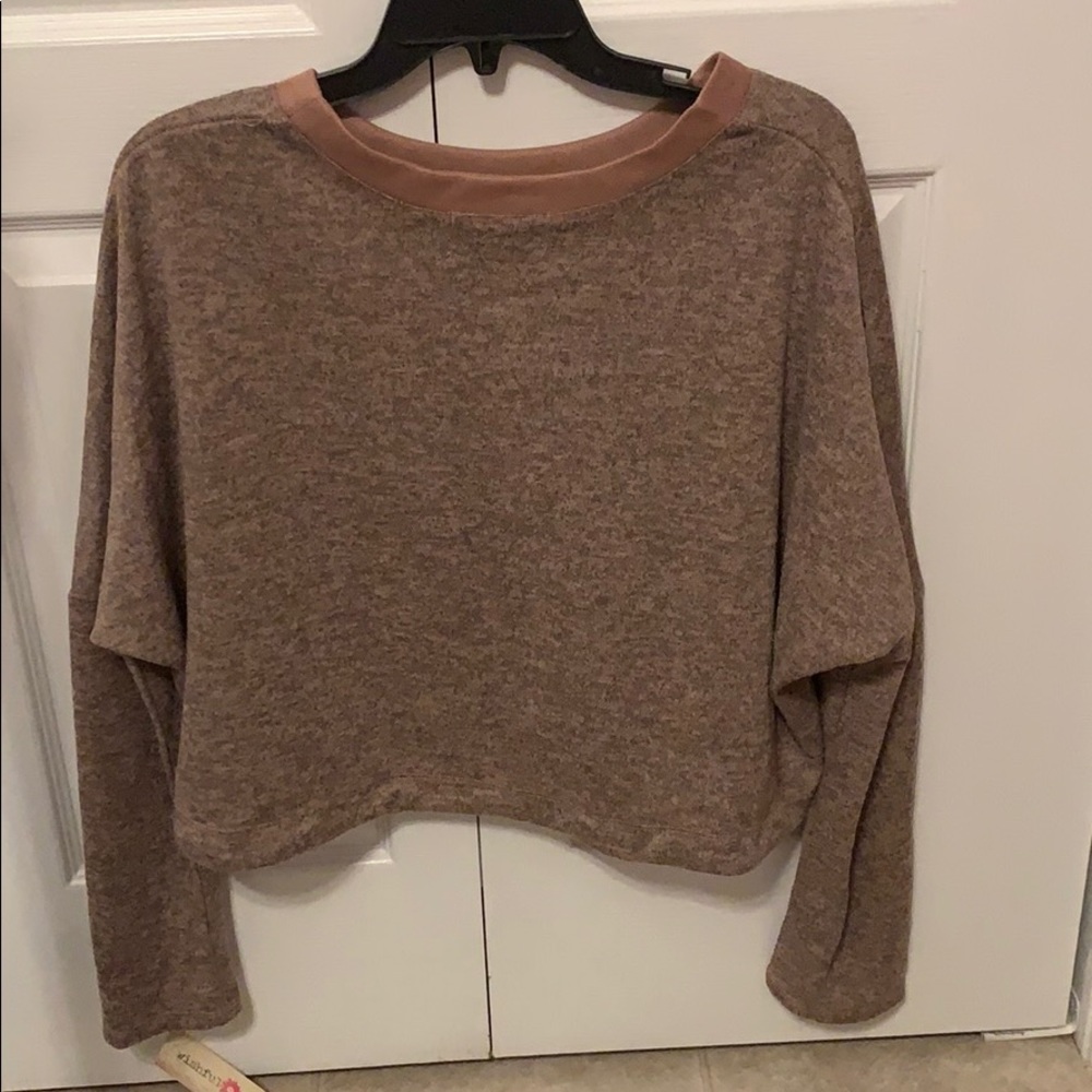 Sweatshirt